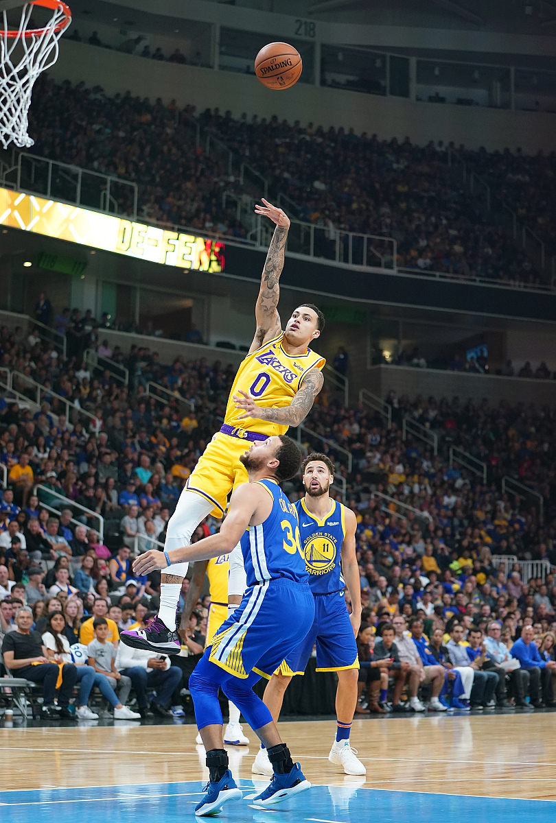 九游体育官方入口-里尔队员表现抢眼，帮助球队取得胜利