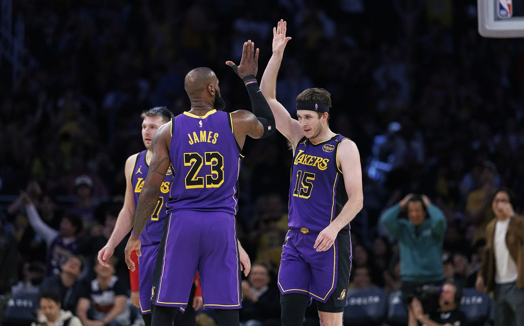 九游娱乐网站-鹈鹕横扫奇才，霍乐迪全场最高助攻25次