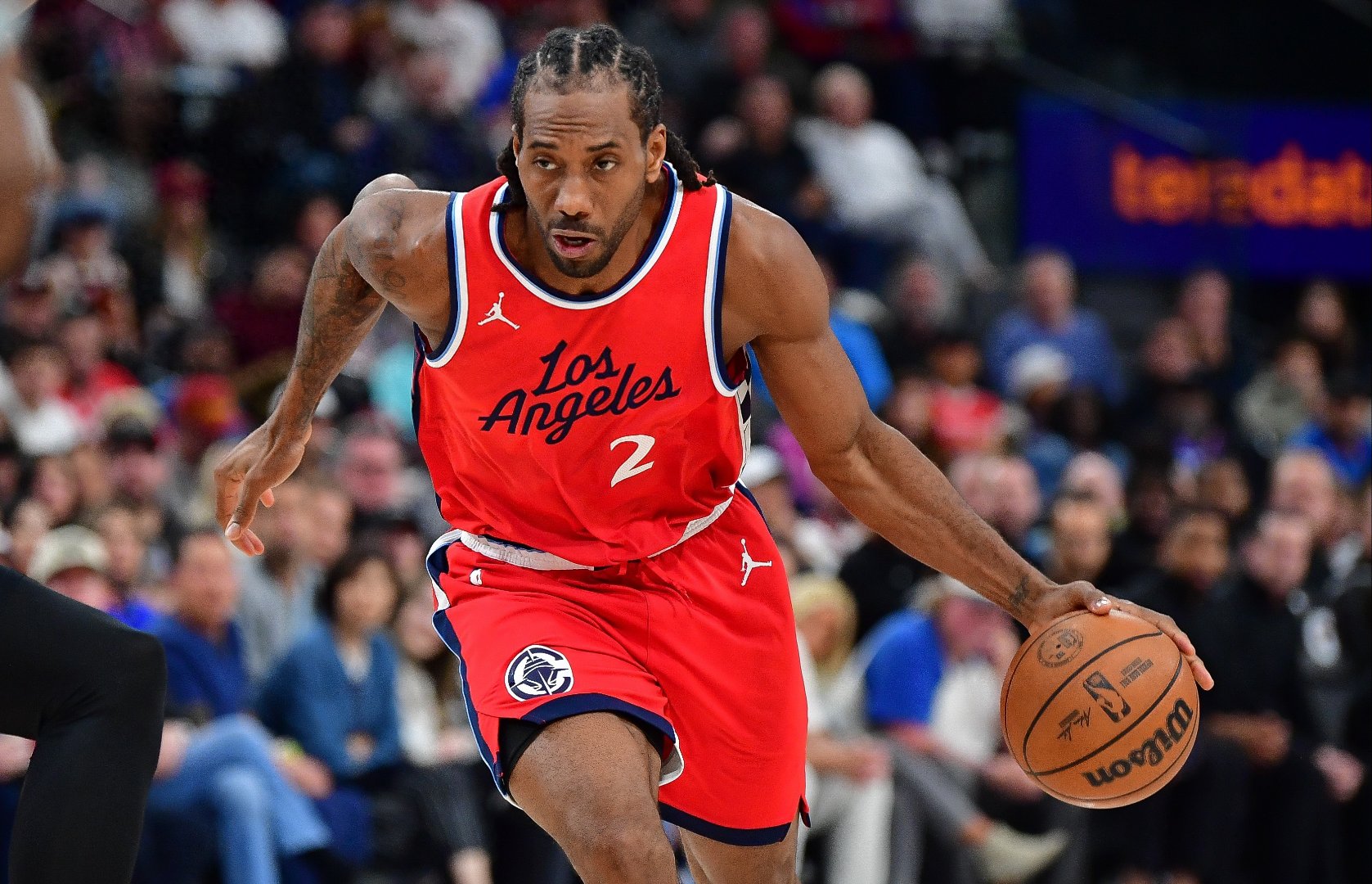 快船队负于热火队，莱昂纳德表现低迷