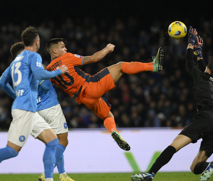 九游体育-雷纳托射门破门，国际米兰实力展现