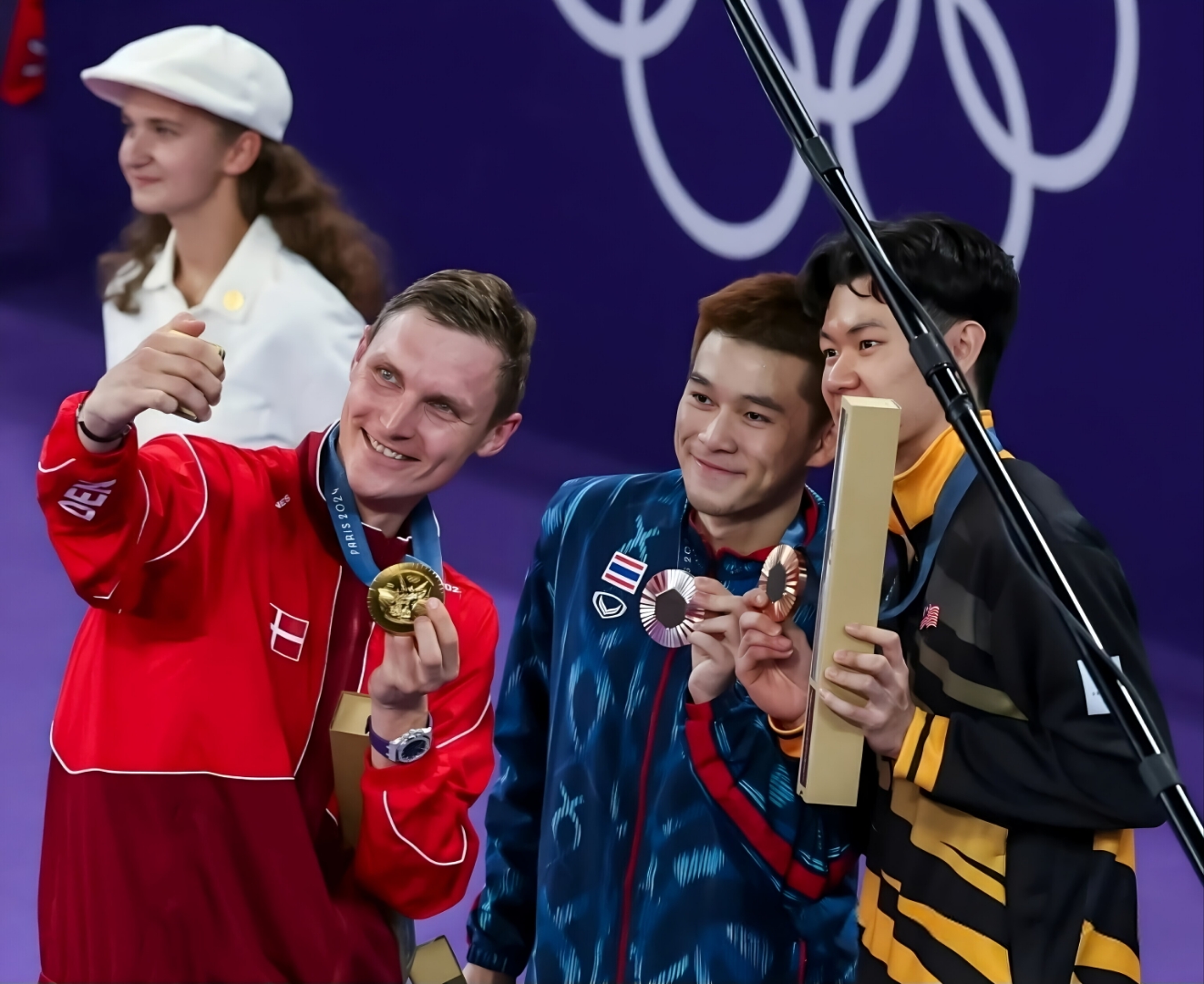 包含韩国羽毛球队绝地反击英格兰羽毛球队,安赛龙惊艳世界的词条 包含韩国羽毛球队绝地反击英格兰羽毛球队,安赛龙惊艳世界的词条