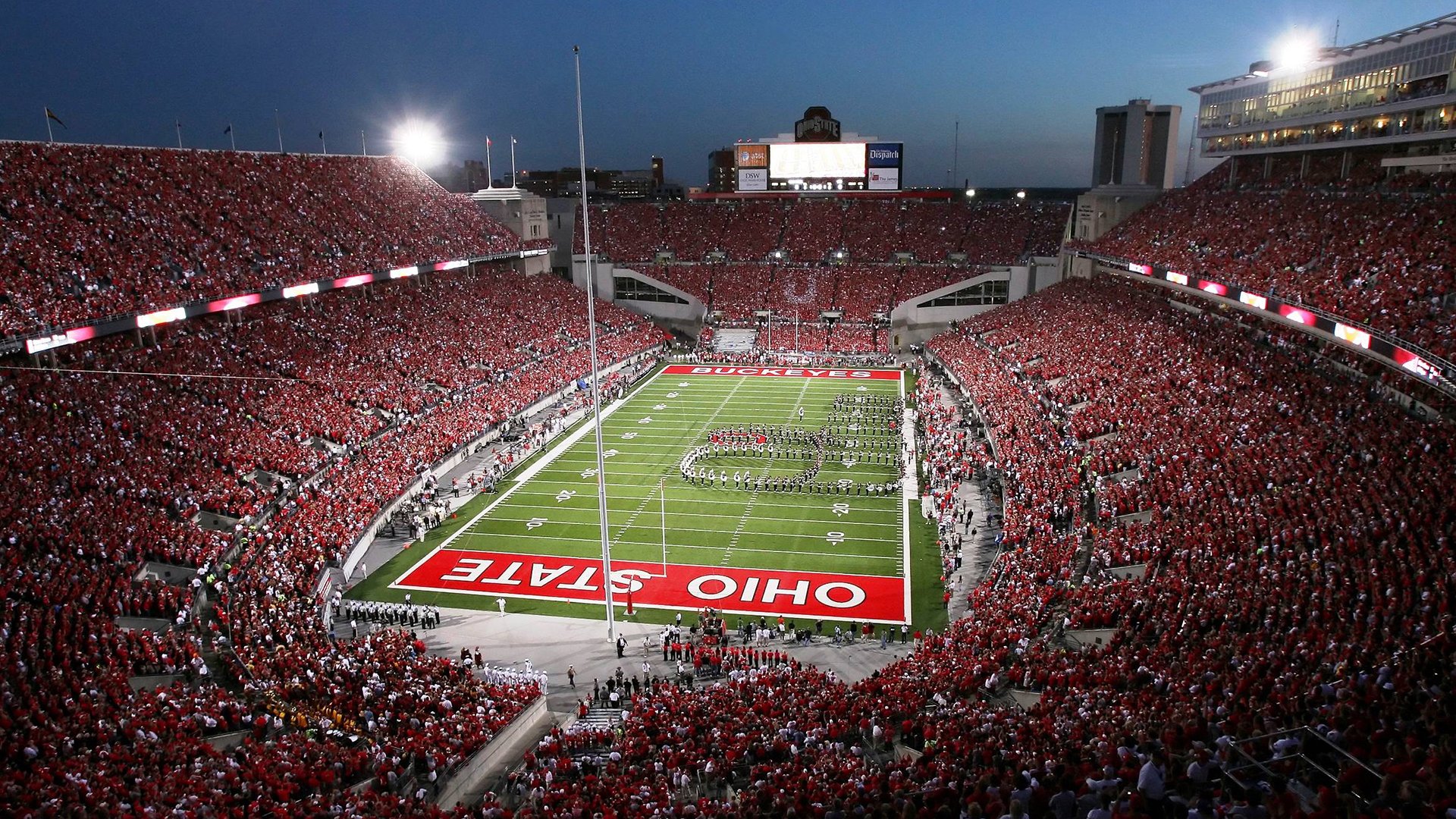 青岛男篮废墟之上横扫猛龙，约基奇训练赛扣碎篮板惊四座