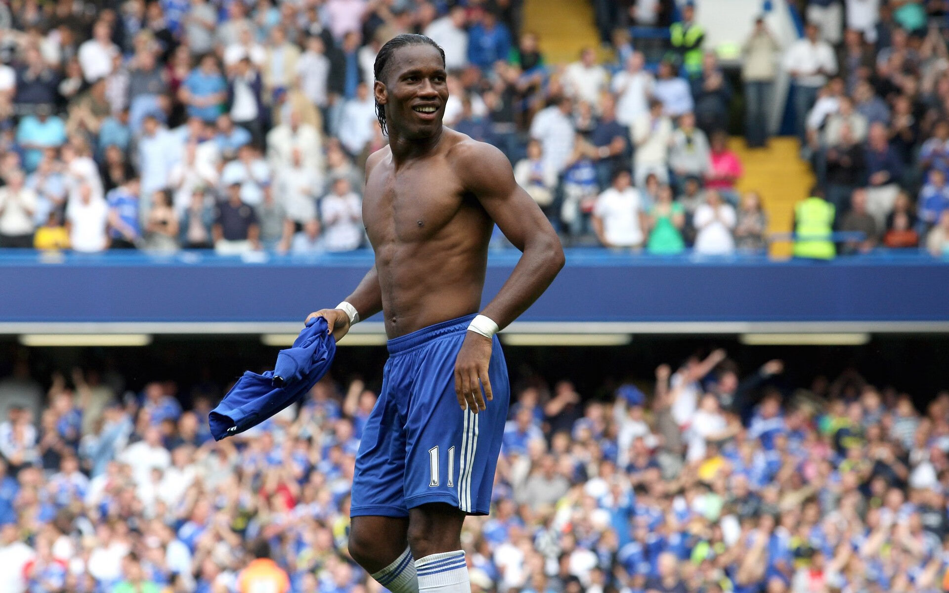 危局与王座，汉密尔顿如何驱动索伯完成不可能的对迈凯伦绝地逆转